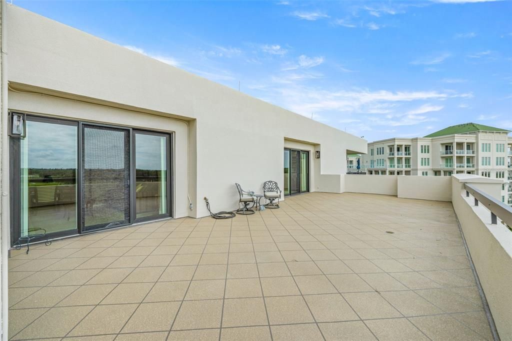 Active With Contract: $750,000 (2 beds, 2 baths, 2174 Square Feet)