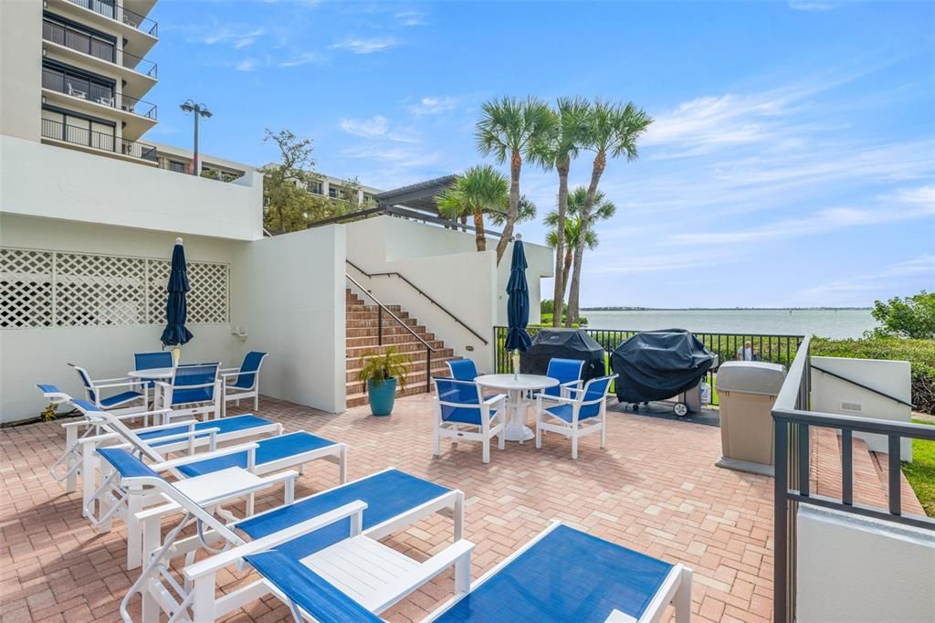 Active With Contract: $750,000 (2 beds, 2 baths, 2174 Square Feet)