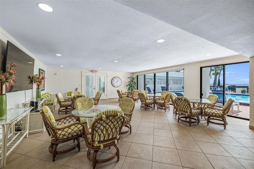 Active With Contract: $750,000 (2 beds, 2 baths, 2174 Square Feet)