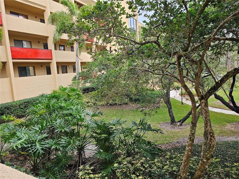 For Sale: $199,900 (1 beds, 1 baths, 870 Square Feet)