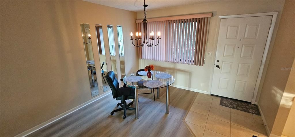 For Sale: $199,900 (1 beds, 1 baths, 870 Square Feet)