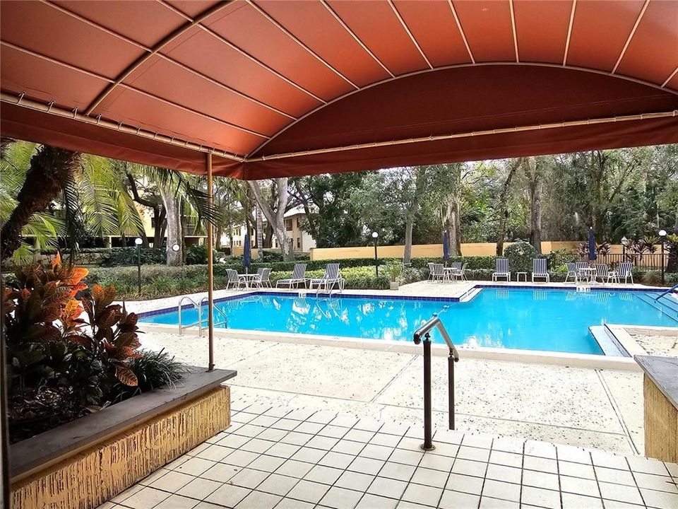 For Sale: $199,900 (1 beds, 1 baths, 870 Square Feet)