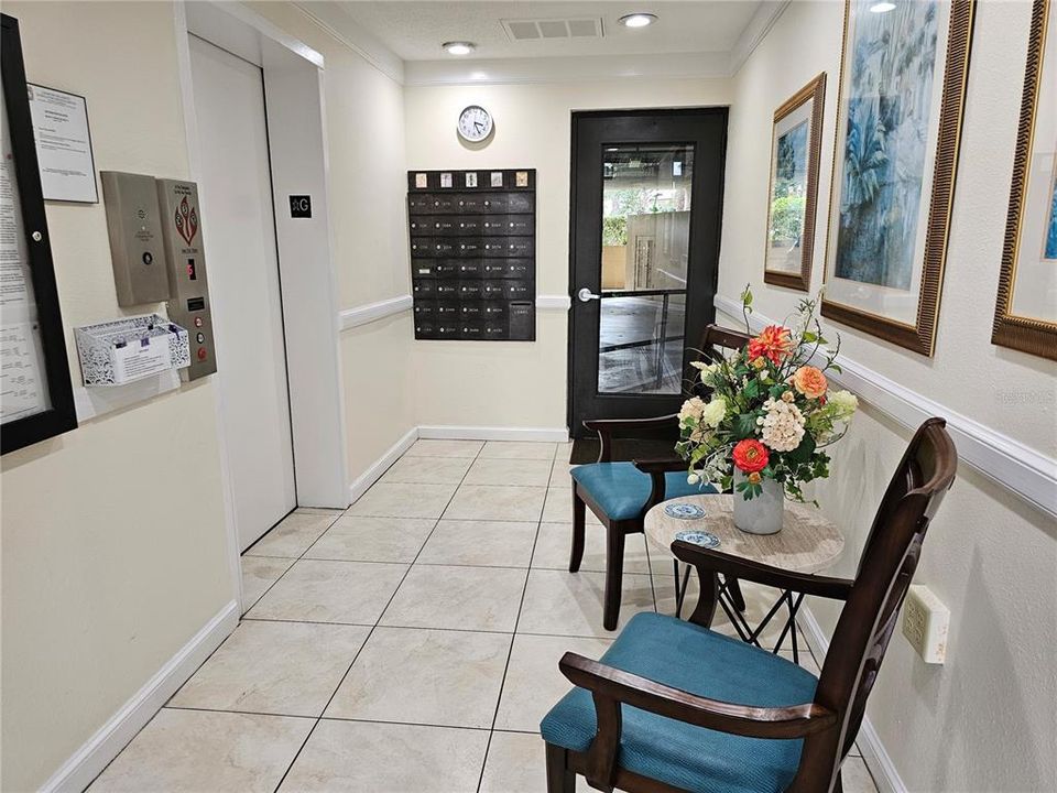 For Sale: $199,900 (1 beds, 1 baths, 870 Square Feet)