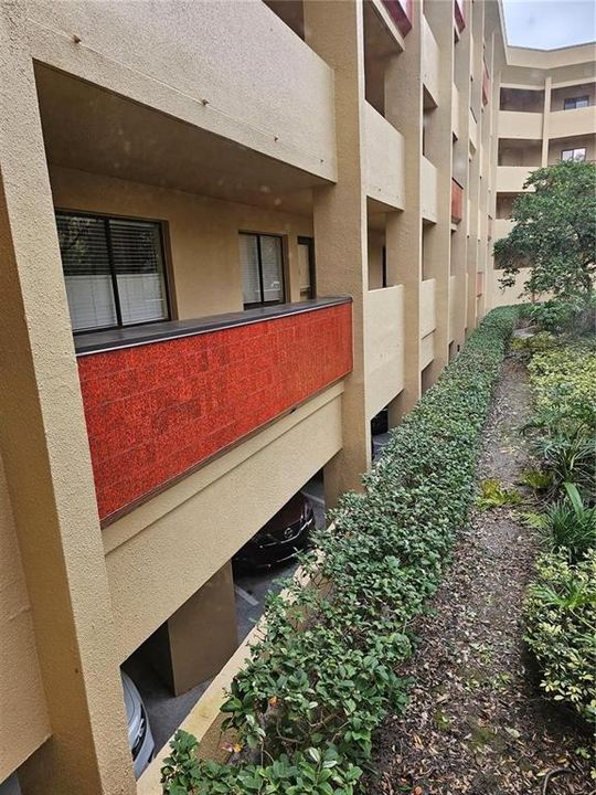 For Sale: $199,900 (1 beds, 1 baths, 870 Square Feet)