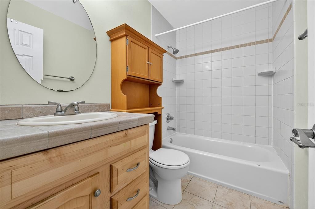 For Sale: $149,900 (2 beds, 1 baths, 1024 Square Feet)