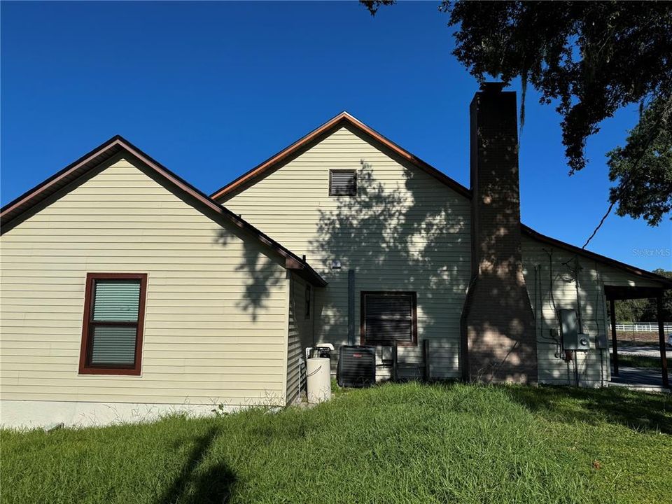 For Rent: $2,998 (3 beds, 3 baths, 2295 Square Feet)