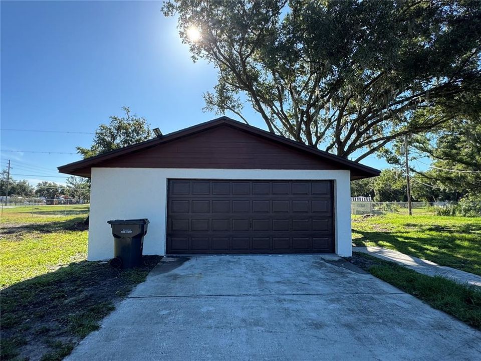 For Rent: $2,998 (3 beds, 3 baths, 2295 Square Feet)