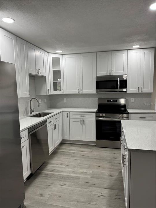 For Rent: $2,998 (3 beds, 3 baths, 2295 Square Feet)