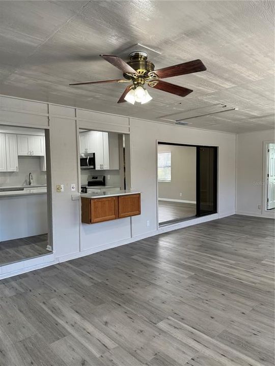 For Rent: $2,998 (3 beds, 3 baths, 2295 Square Feet)