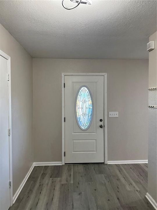 For Rent: $2,998 (3 beds, 3 baths, 2295 Square Feet)