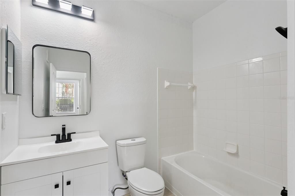 For Sale: $235,000 (3 beds, 2 baths, 1205 Square Feet)