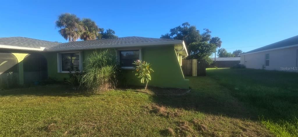 出租: $1,795 (2 贝兹, 2 浴室, 1301 平方英尺)