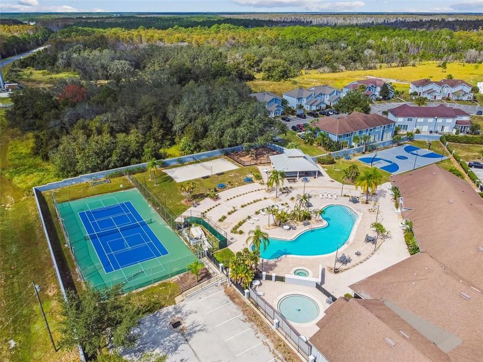 For Sale: $355,000 (4 beds, 3 baths, 2406 Square Feet)