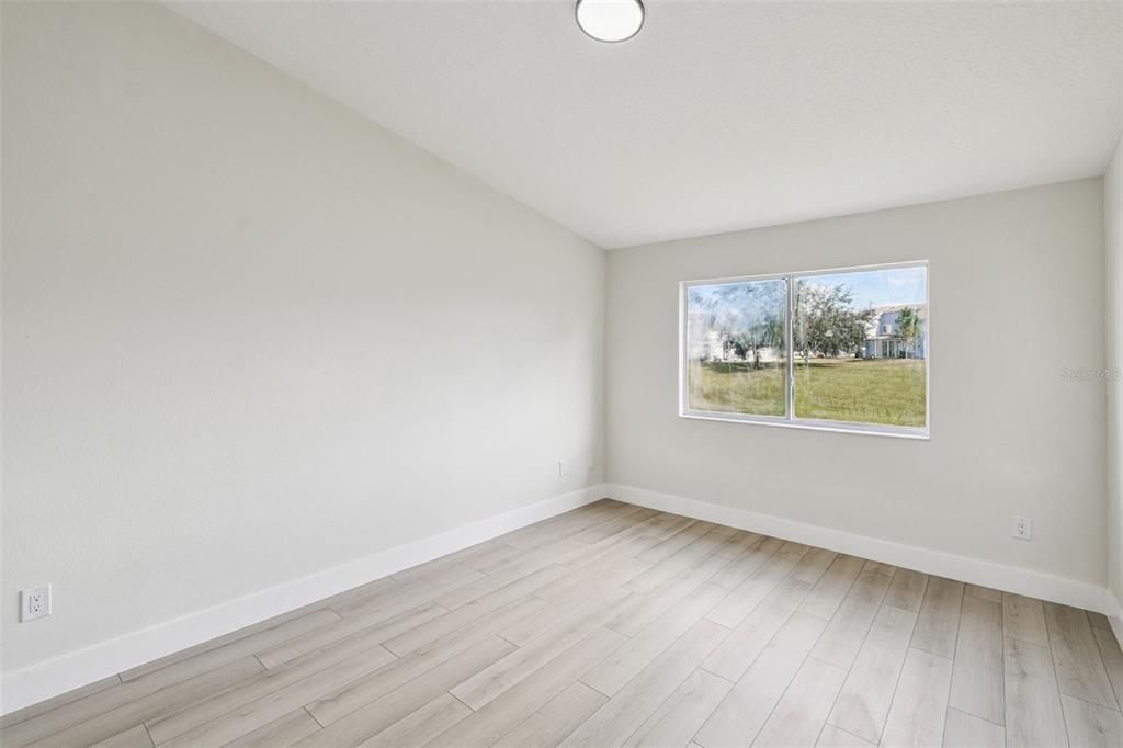 For Sale: $355,000 (4 beds, 3 baths, 2406 Square Feet)