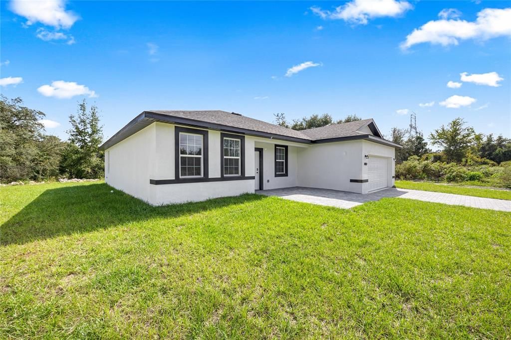 For Sale: $311,900 (4 beds, 3 baths, 1827 Square Feet)