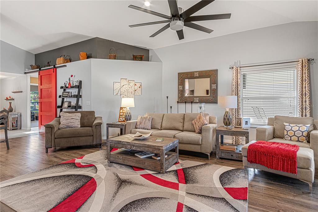 Active With Contract: $489,500 (3 beds, 2 baths, 1975 Square Feet)