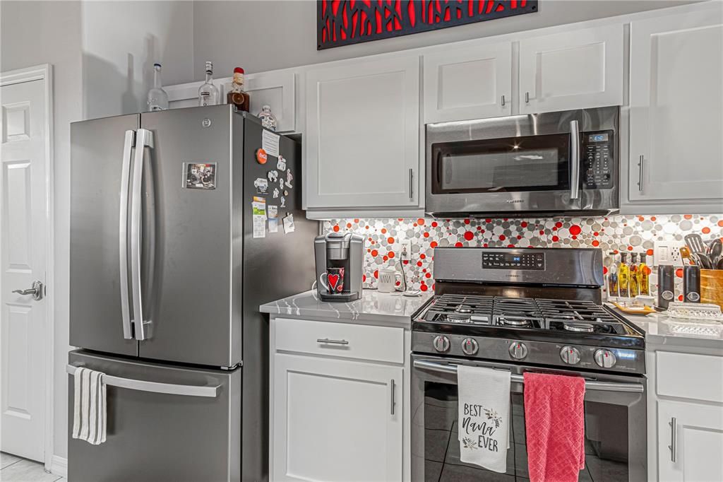 Active With Contract: $489,500 (3 beds, 2 baths, 1975 Square Feet)