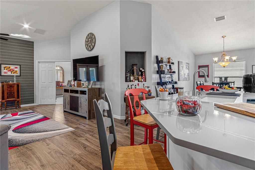 Active With Contract: $489,500 (3 beds, 2 baths, 1975 Square Feet)