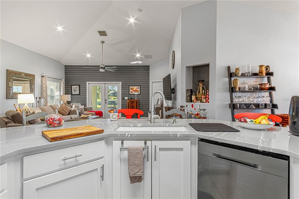 Active With Contract: $489,500 (3 beds, 2 baths, 1975 Square Feet)