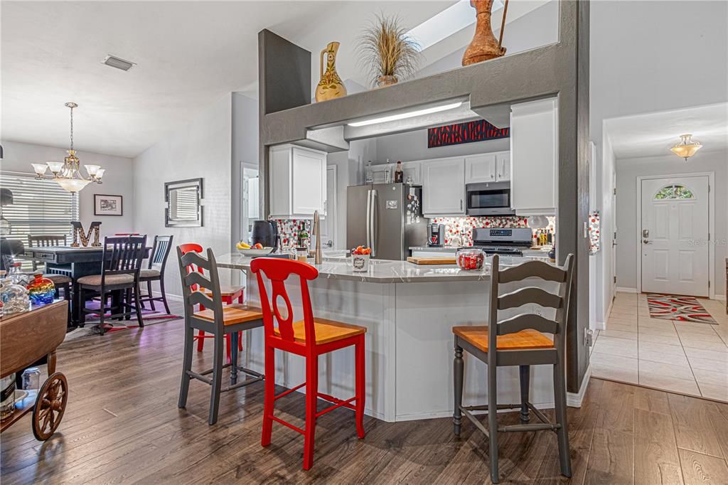 Active With Contract: $489,500 (3 beds, 2 baths, 1975 Square Feet)