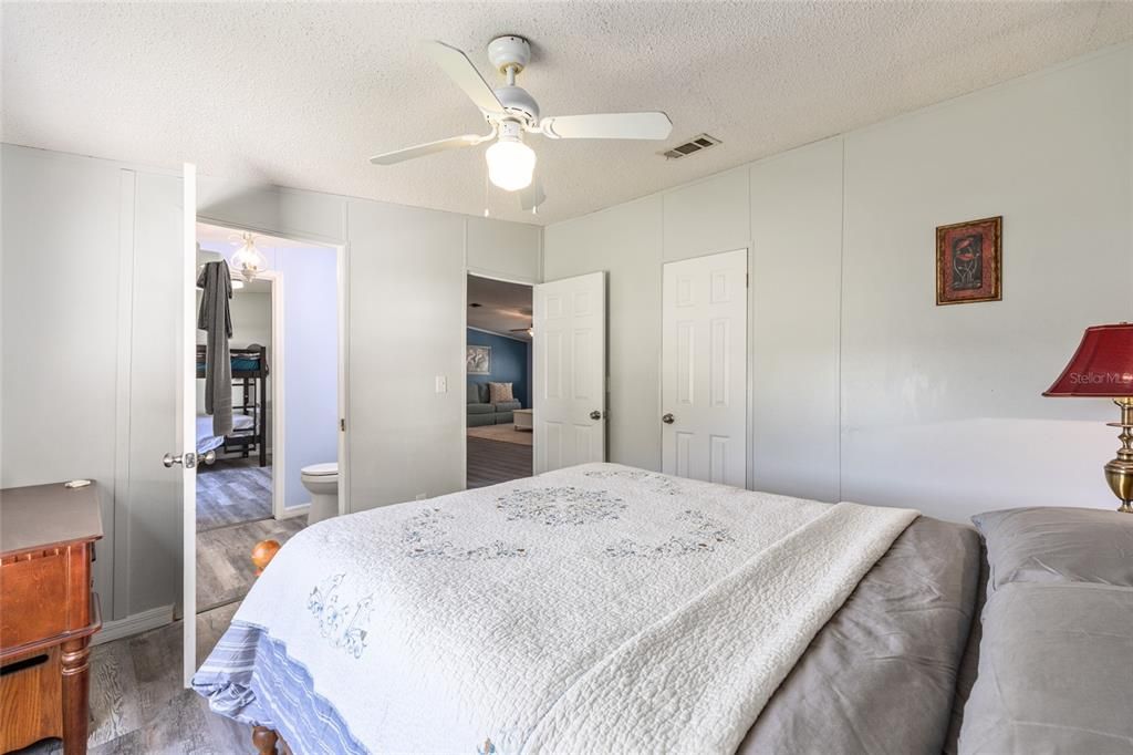 En Venta: $650,000 (7 camas, 5 baños, 3216 Pies cuadrados)