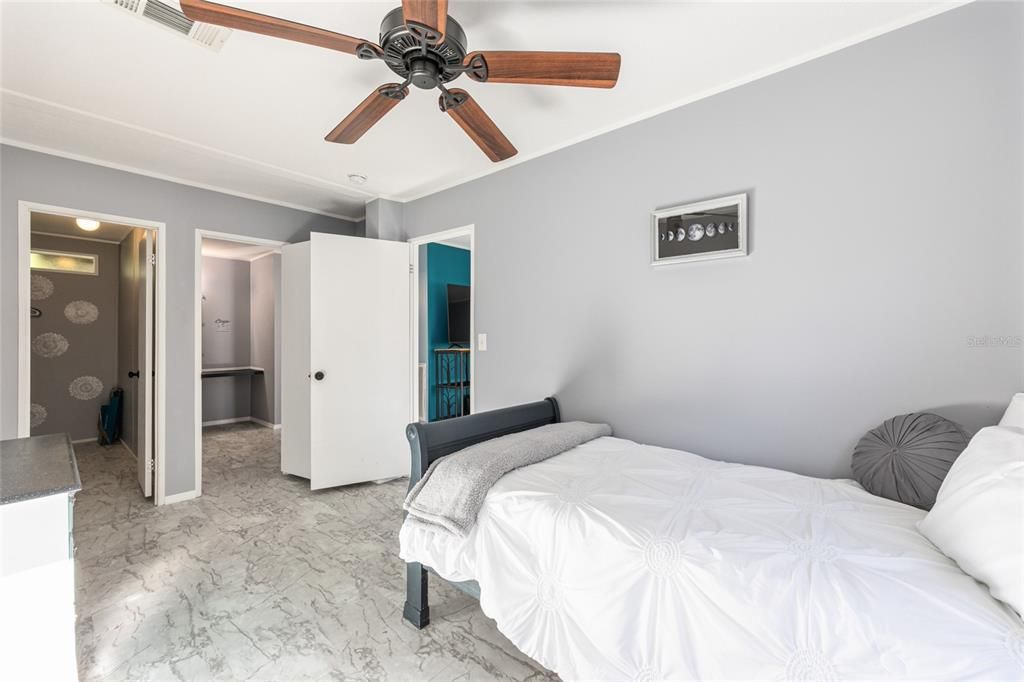 En Venta: $650,000 (7 camas, 5 baños, 3216 Pies cuadrados)