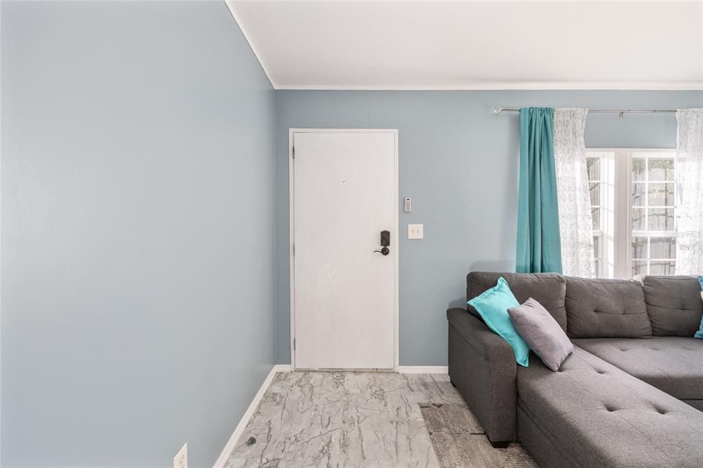 En Venta: $650,000 (7 camas, 5 baños, 3216 Pies cuadrados)