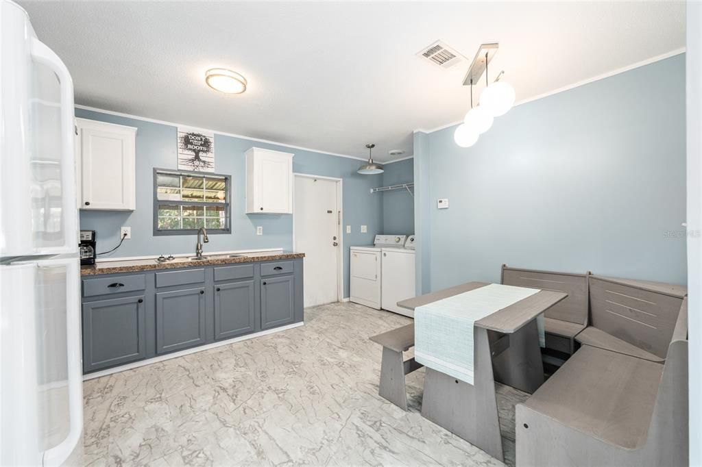 En Venta: $650,000 (7 camas, 5 baños, 3216 Pies cuadrados)