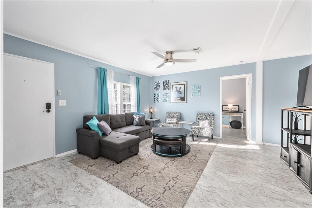 En Venta: $650,000 (7 camas, 5 baños, 3216 Pies cuadrados)