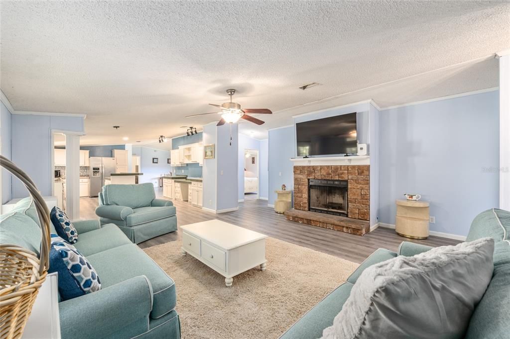 En Venta: $650,000 (7 camas, 5 baños, 3216 Pies cuadrados)