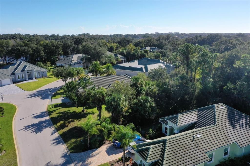 На продажу: $129,900 (0.22 acres)