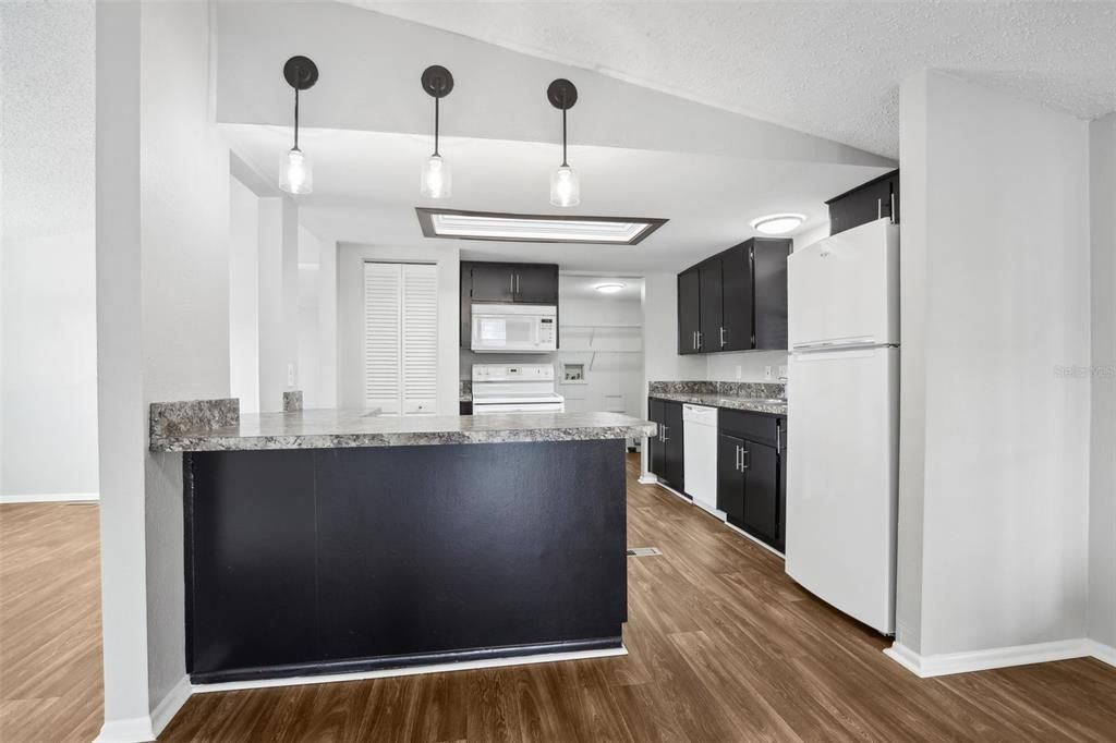 出租: $1,495 (3 贝兹, 2 浴室, 1248 平方英尺)