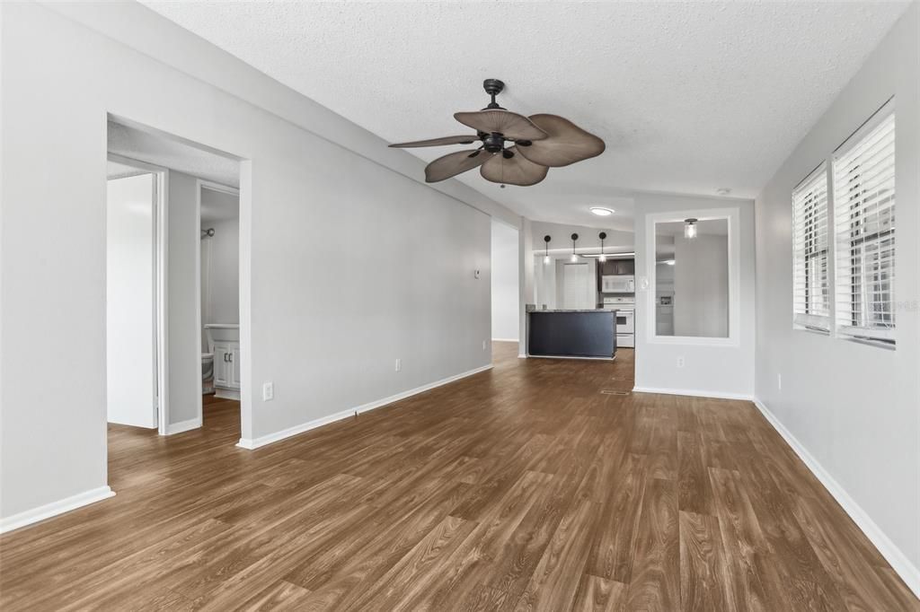 出租: $1,495 (3 贝兹, 2 浴室, 1248 平方英尺)