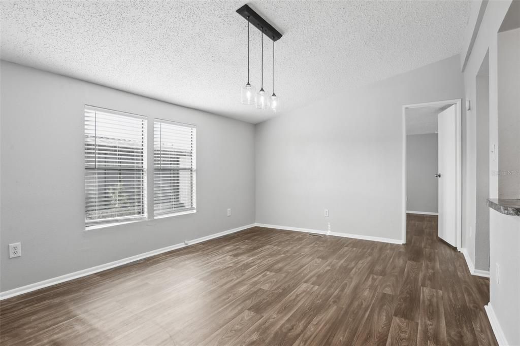 出租: $1,495 (3 贝兹, 2 浴室, 1248 平方英尺)