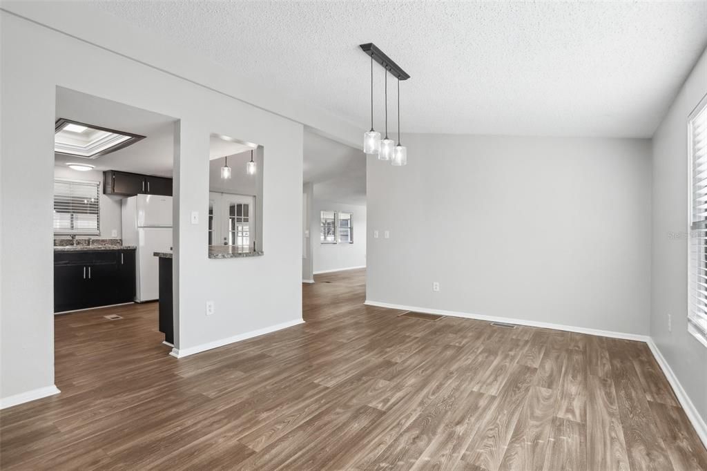 出租: $1,495 (3 贝兹, 2 浴室, 1248 平方英尺)