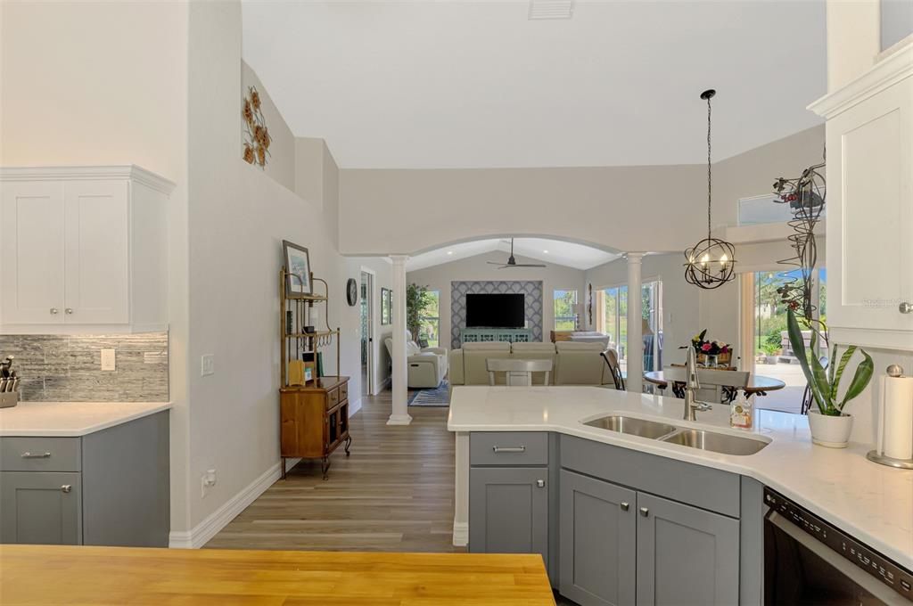 На продажу: $514,900 (3 спален, 2 ванн, 2495 Квадратных фут)