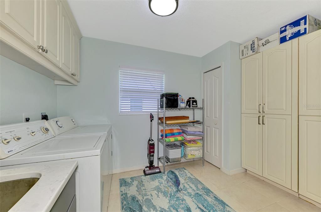 На продажу: $514,900 (3 спален, 2 ванн, 2495 Квадратных фут)