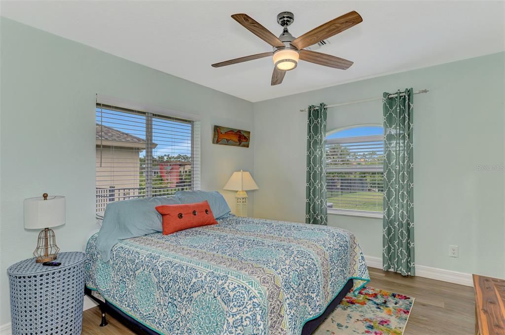 На продажу: $514,900 (3 спален, 2 ванн, 2495 Квадратных фут)