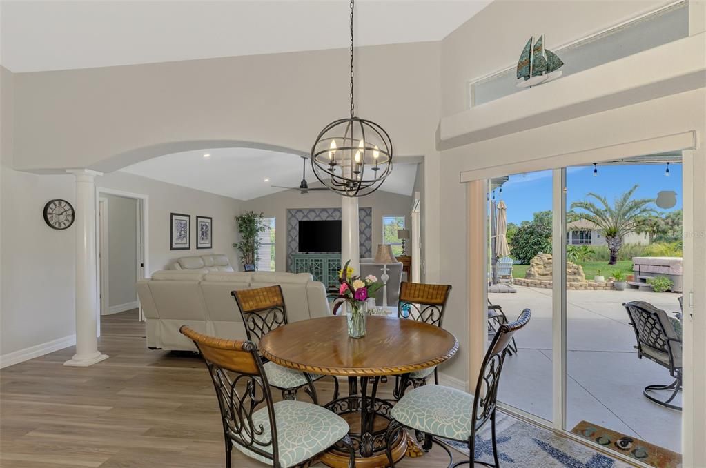 На продажу: $514,900 (3 спален, 2 ванн, 2495 Квадратных фут)