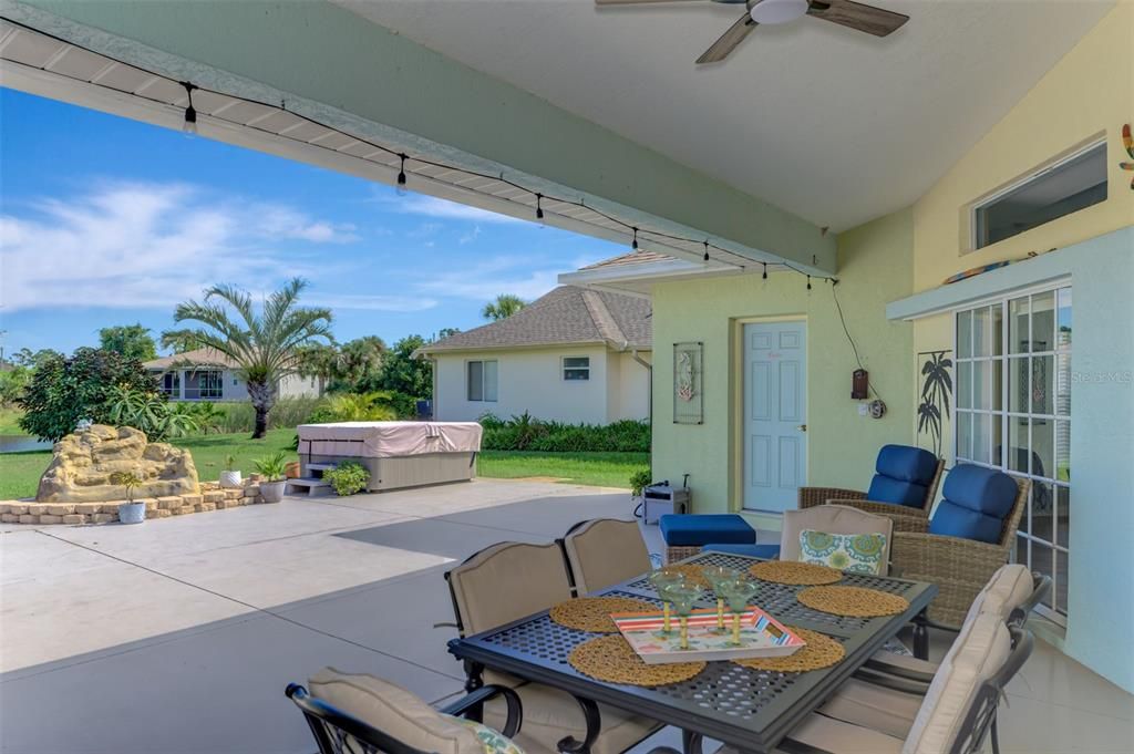 На продажу: $514,900 (3 спален, 2 ванн, 2495 Квадратных фут)