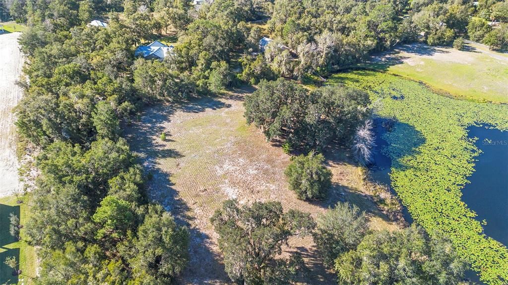 En Venta: $299,000 (2.50 acres)