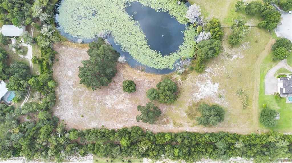 En Venta: $299,000 (2.50 acres)