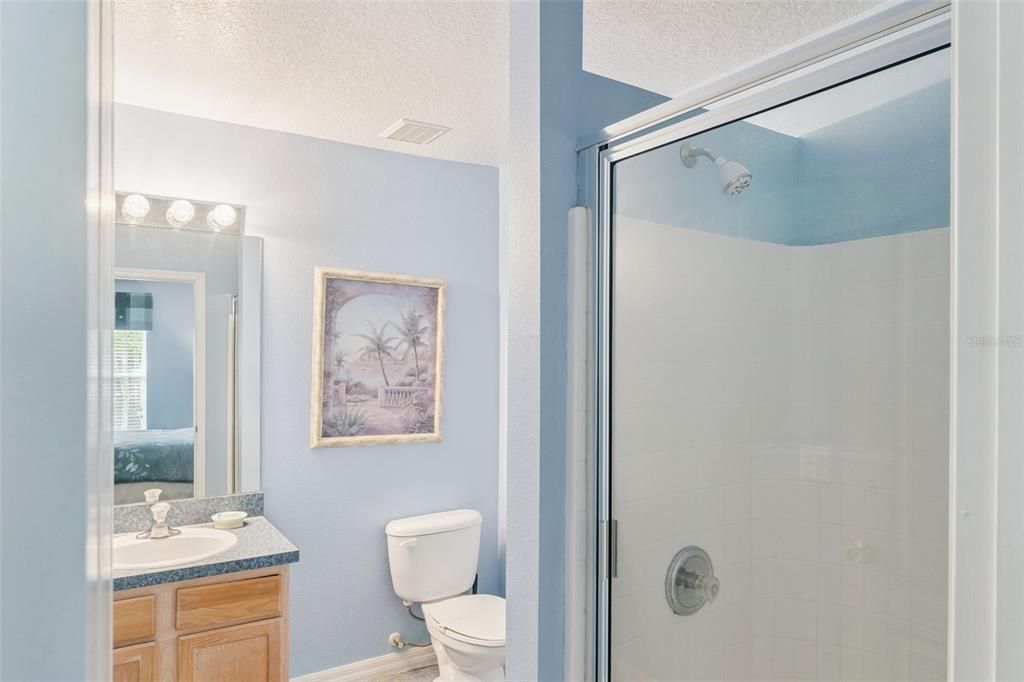 For Sale: $367,500 (5 beds, 3 baths, 1673 Square Feet)