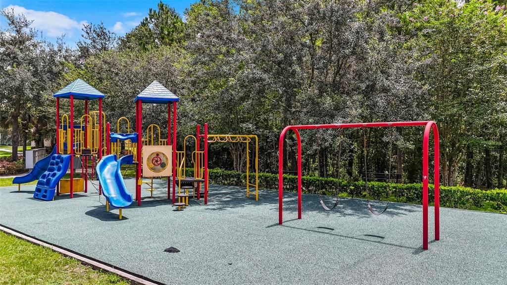 For Sale: $367,500 (5 beds, 3 baths, 1673 Square Feet)