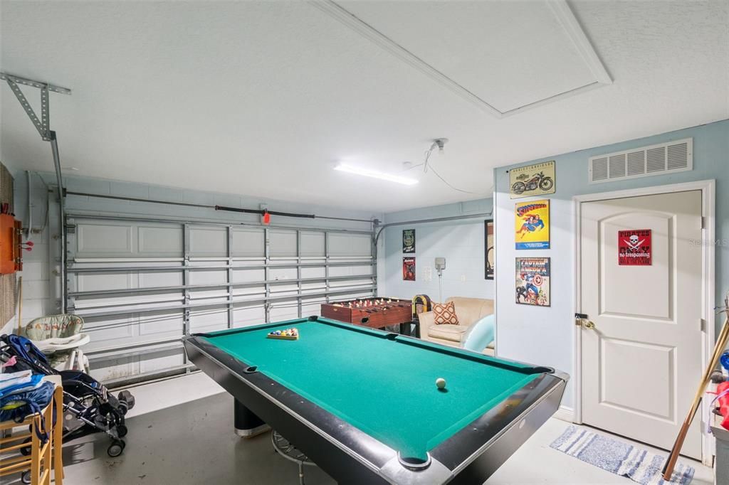 For Sale: $367,500 (5 beds, 3 baths, 1673 Square Feet)