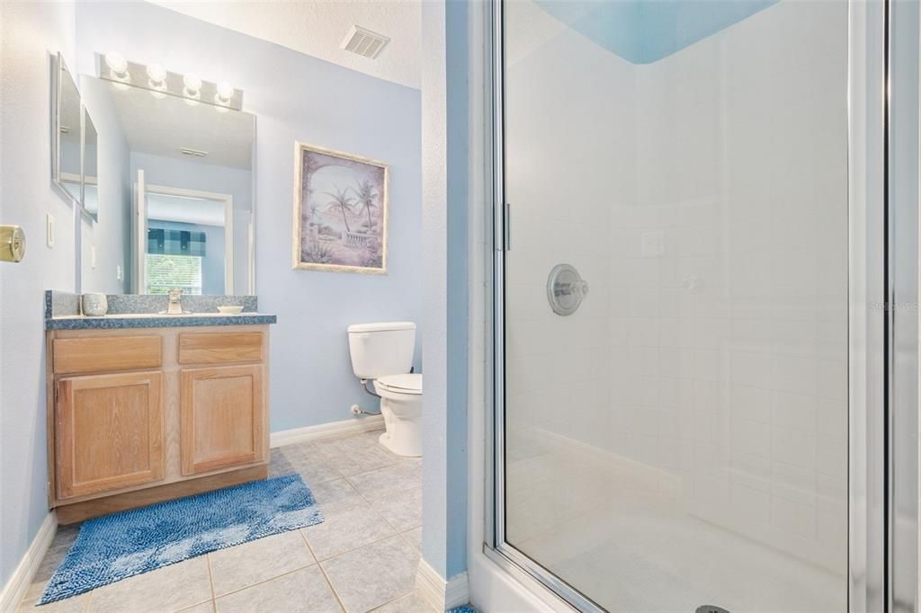 For Sale: $367,500 (5 beds, 3 baths, 1673 Square Feet)