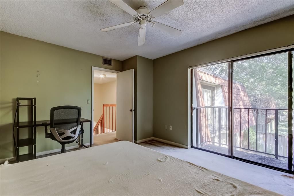 Под контрактом: $225,000 (3 спален, 2 ванн, 1572 Квадратных фут)