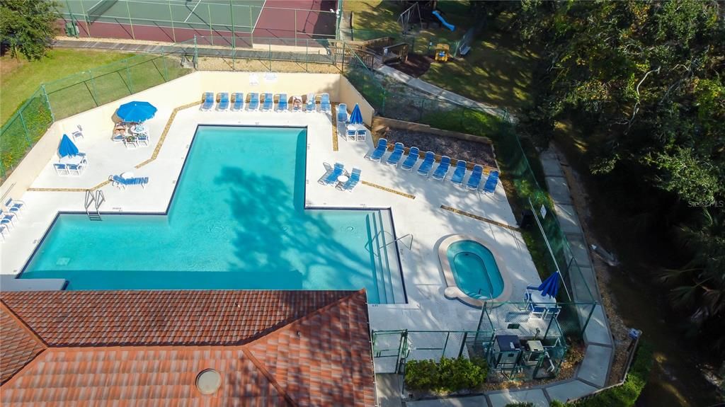 Под контрактом: $225,000 (3 спален, 2 ванн, 1572 Квадратных фут)