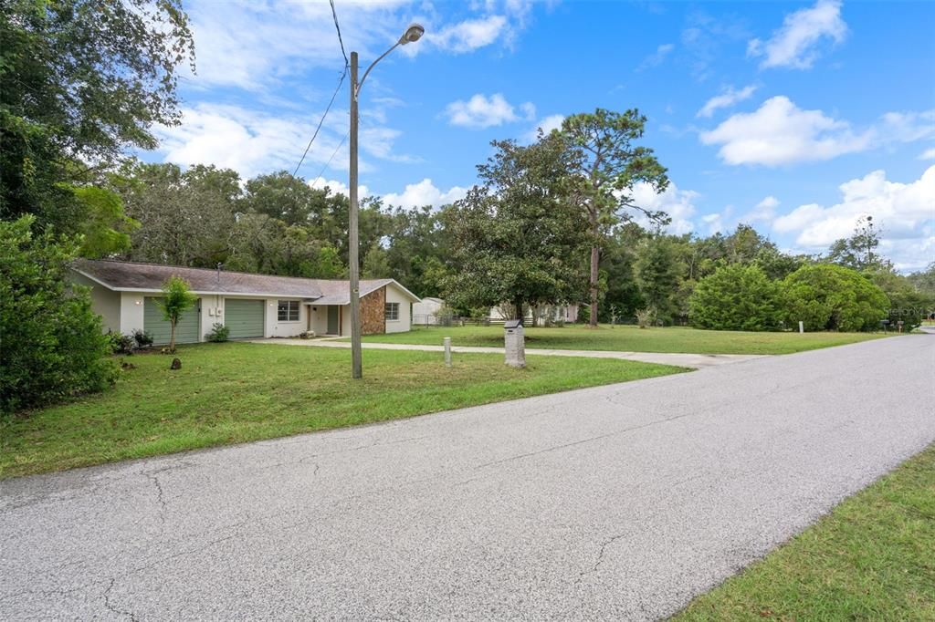Active With Contract: $270,000 (2 beds, 2 baths, 1062 Square Feet)