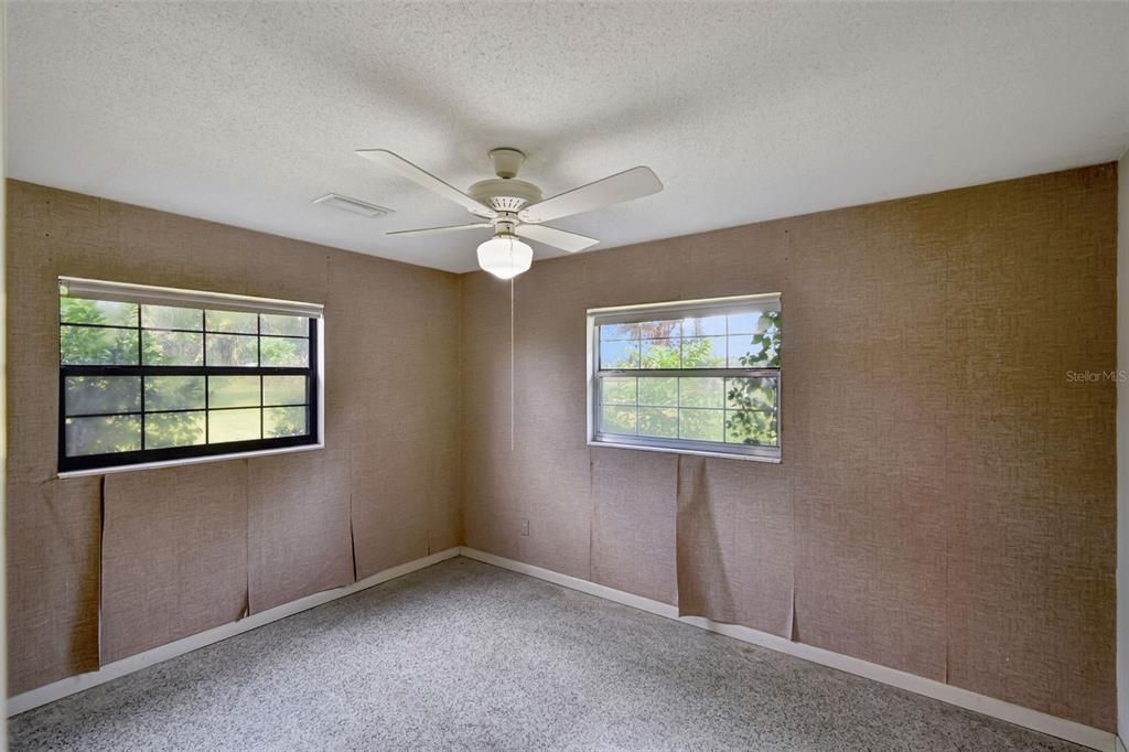 For Sale: $639,000 (3 beds, 2 baths, 1206 Square Feet)